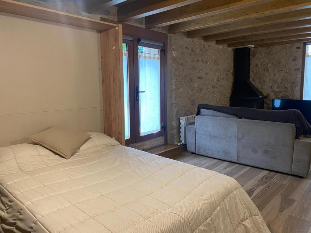 Apartment Loft Cal Pedrals Urus